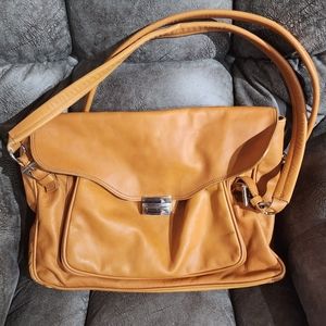 Peruzzi Flap Closure Spacious Handbag